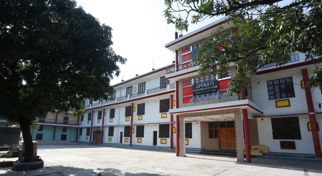 Apollo International School