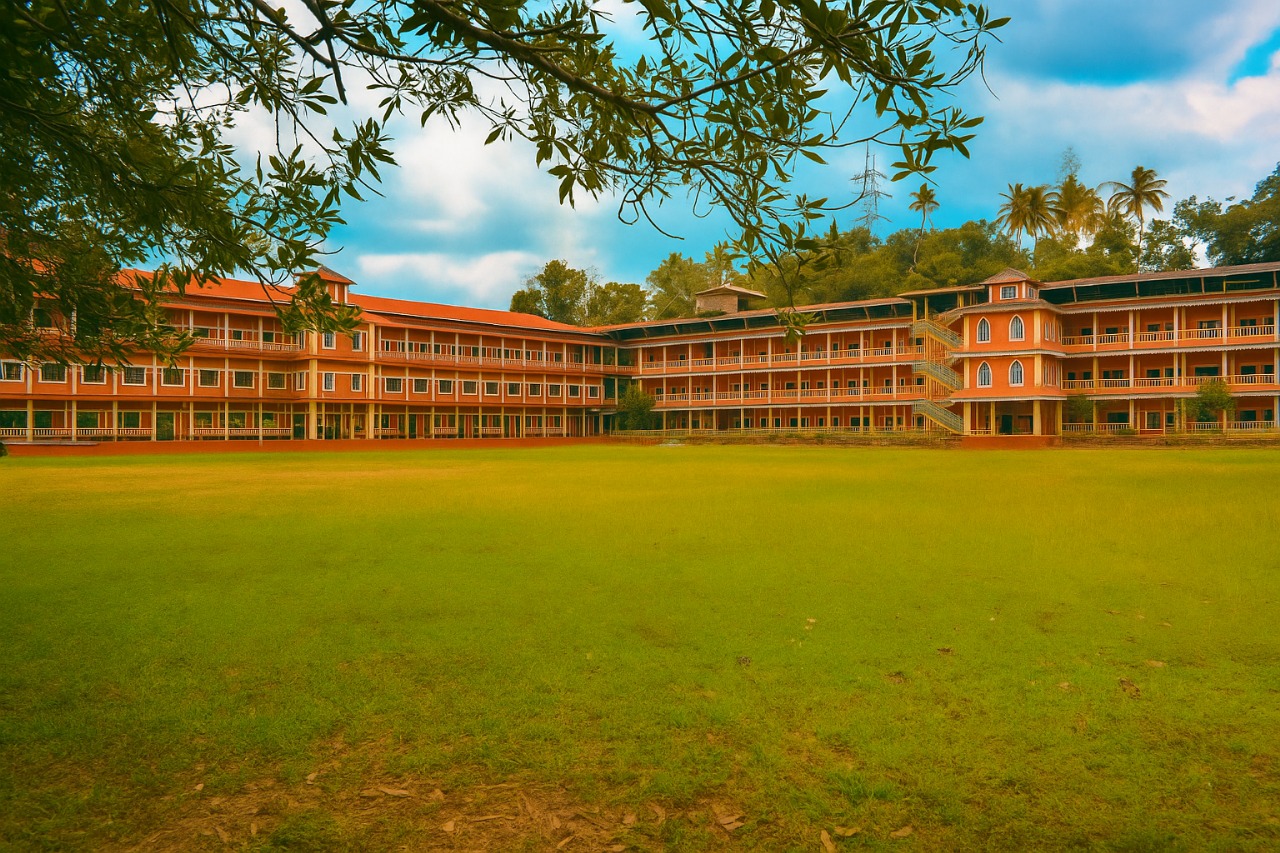 Benhill English School