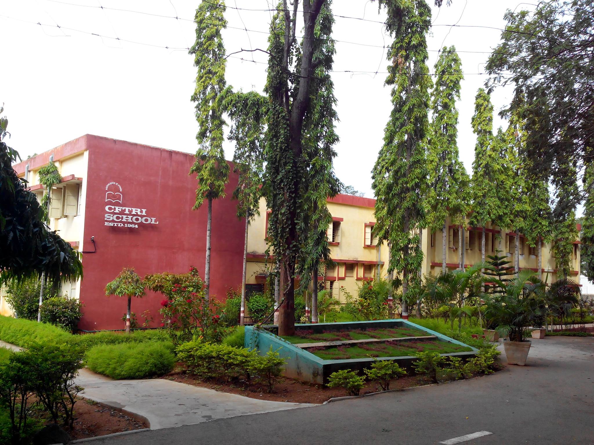 Cftri School
