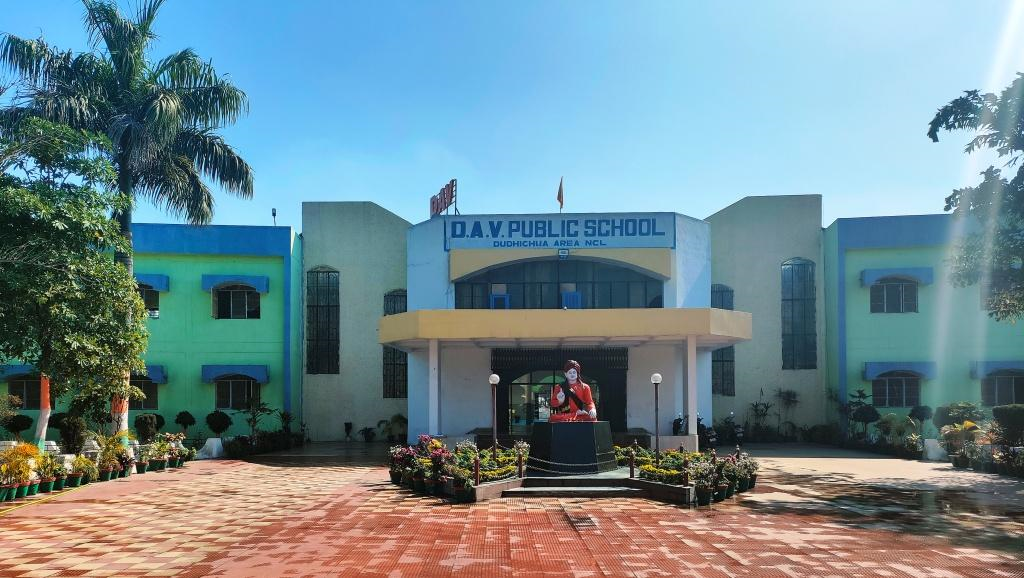 D A V Public School Dudhichua