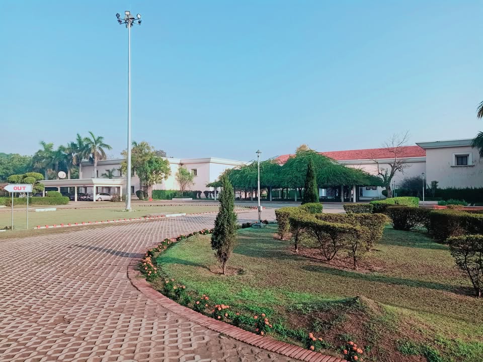 Dav Fertilizer Public School