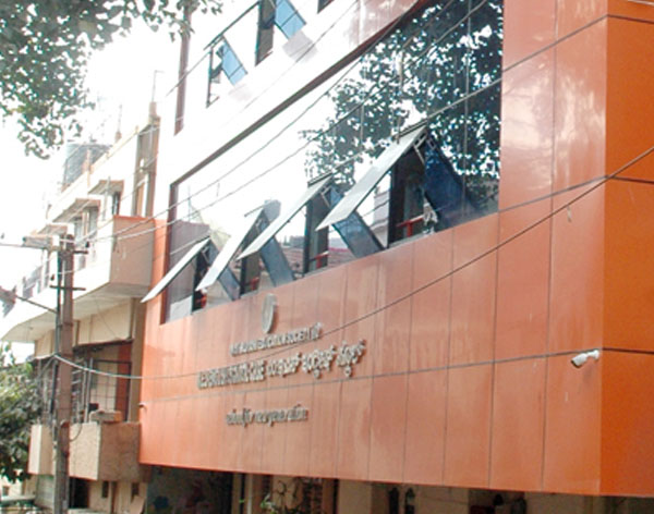 M.E.S English School