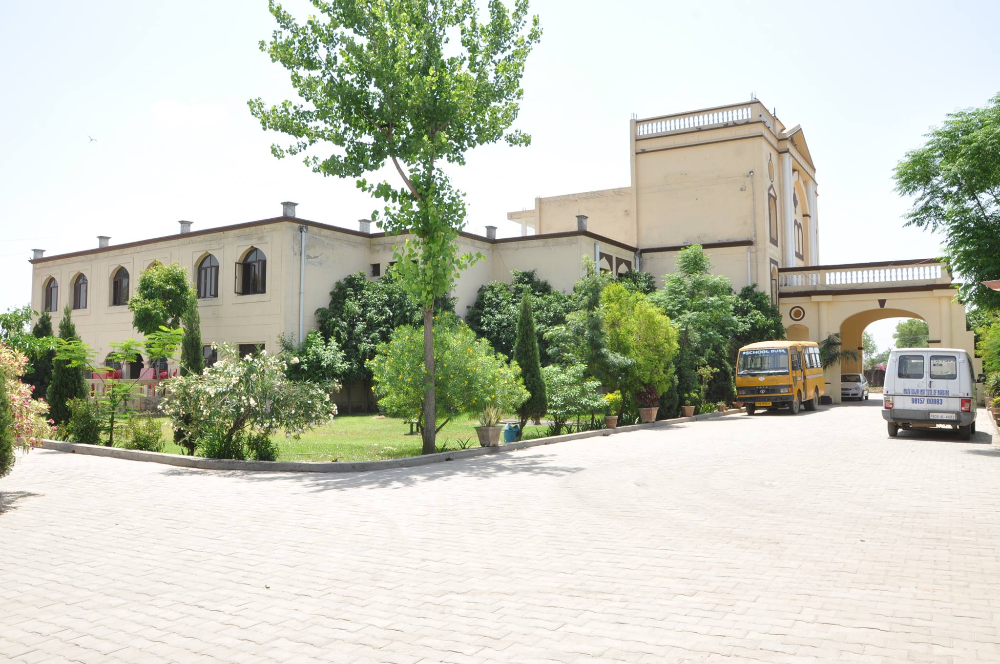 Mata Gujri Institute of Nursing