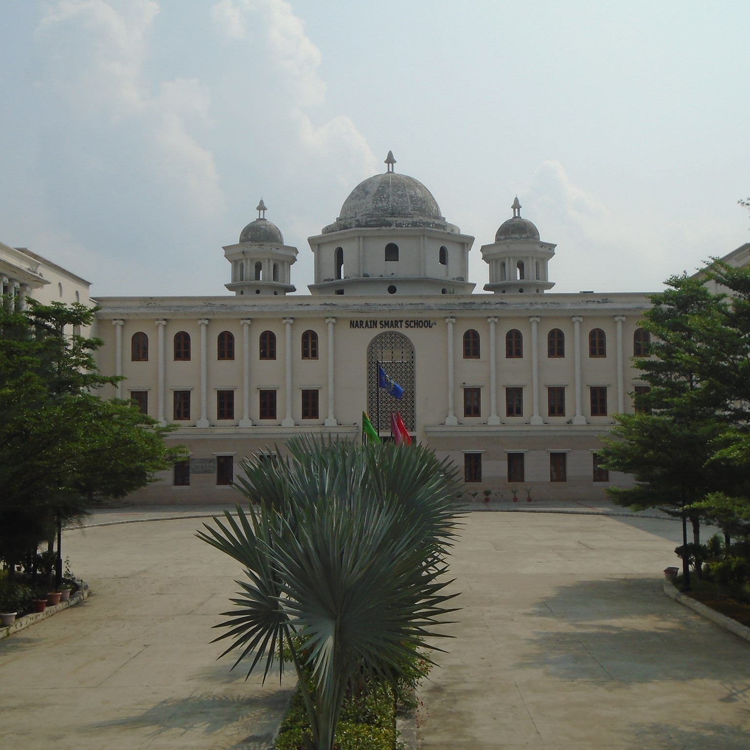 Narain Smart School