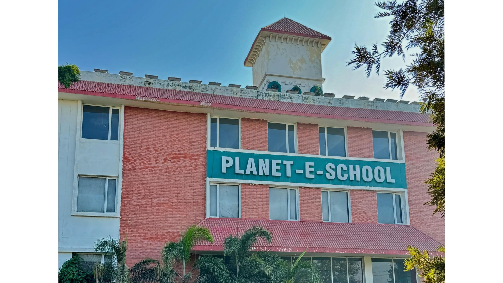 Planet E School