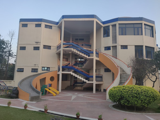 Pragyan School