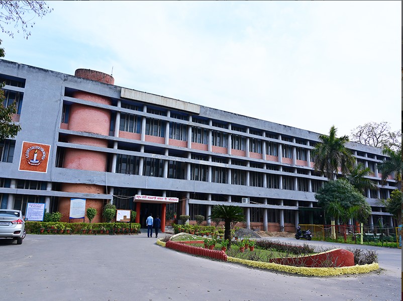 Saroop Rani Govt. College for Women