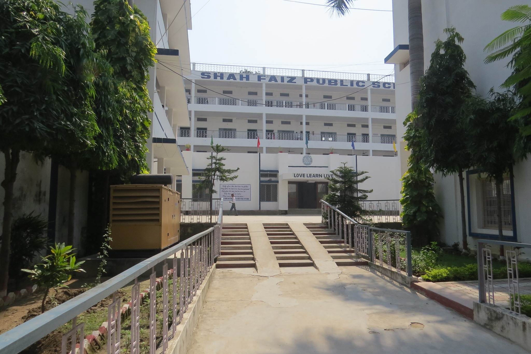 Shah Faiz Pubic School