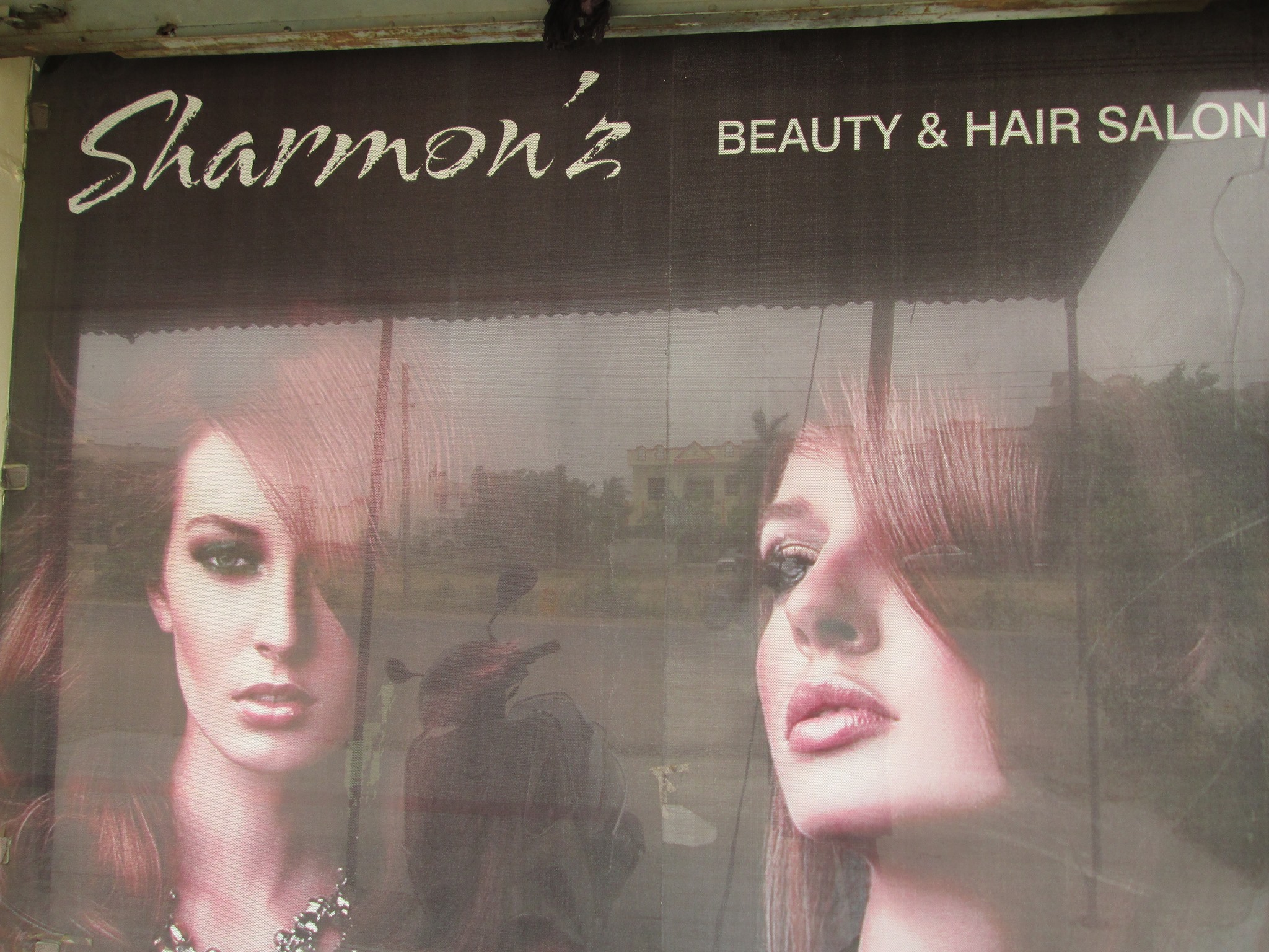 Sharmon\'z Beauty and Hair Salon