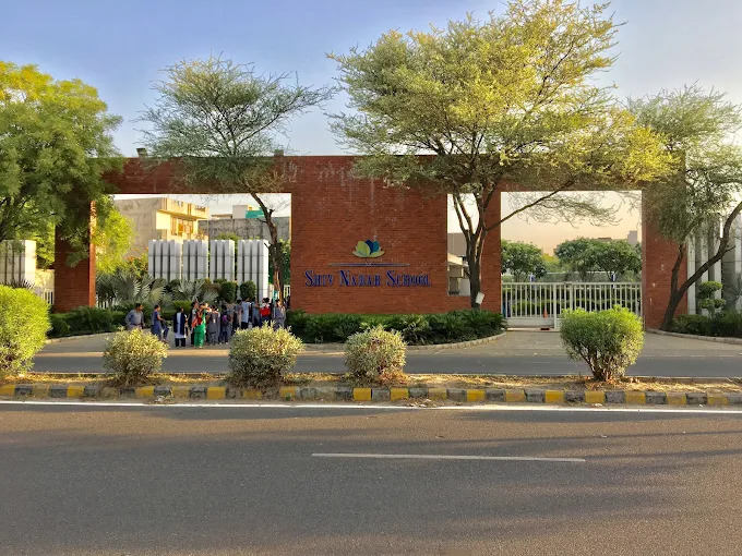 Shiv Nadar School