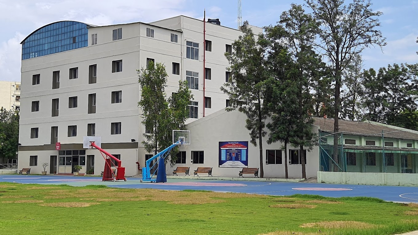 Silver Oaks International School