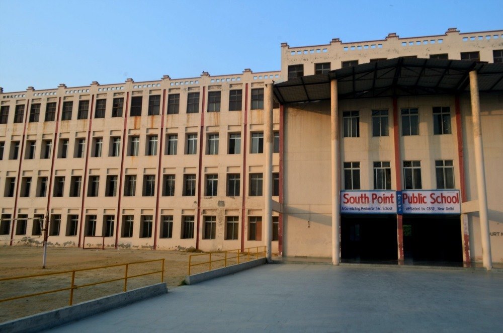 South Point Public School