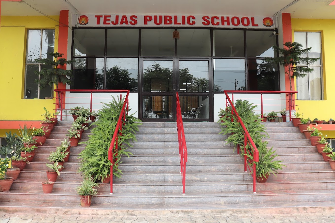 Tejas Public School