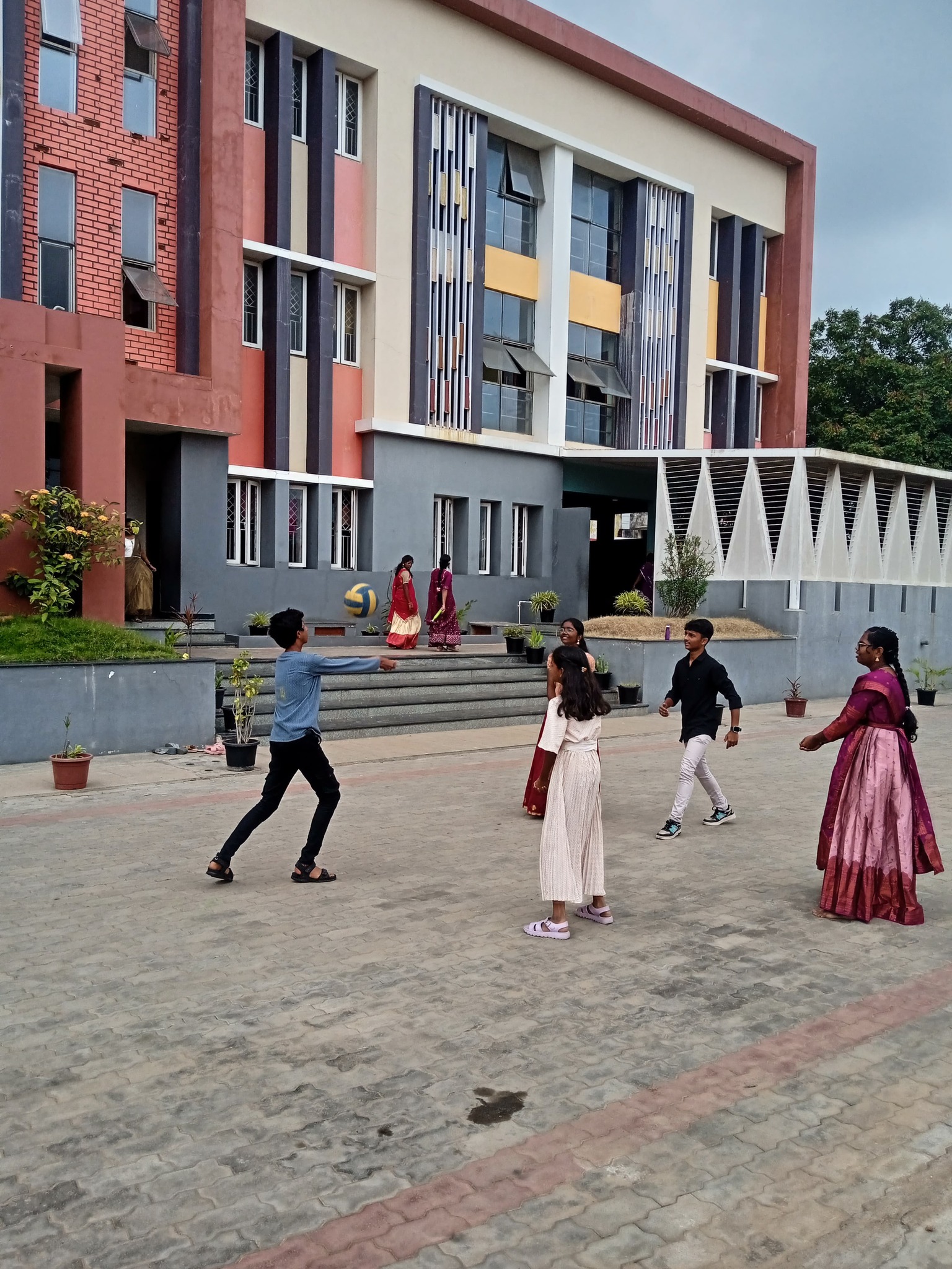 The Takshilah Global School