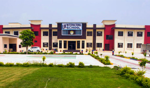 UK INTERNATIONAL SCHOOL