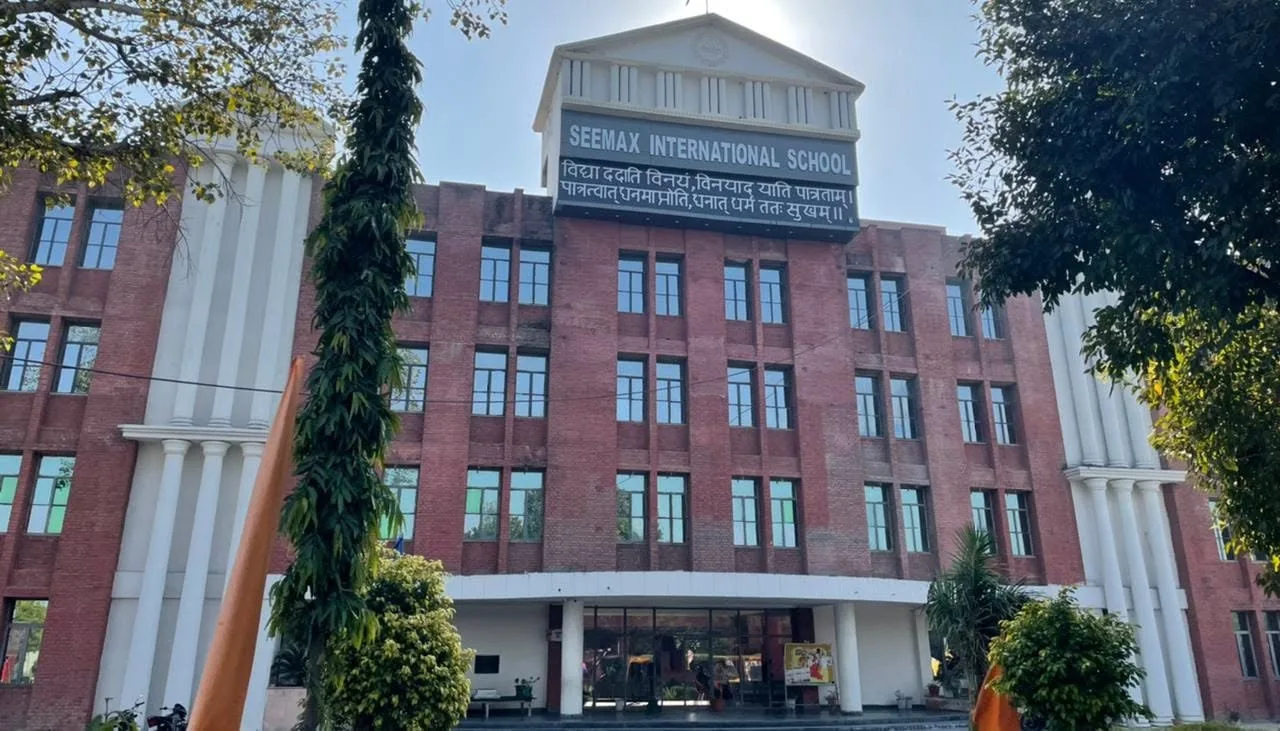 Seemax International School
