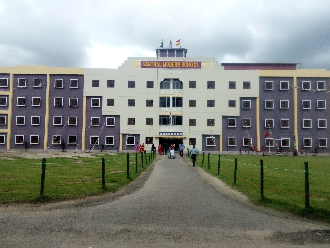 Central Modern School