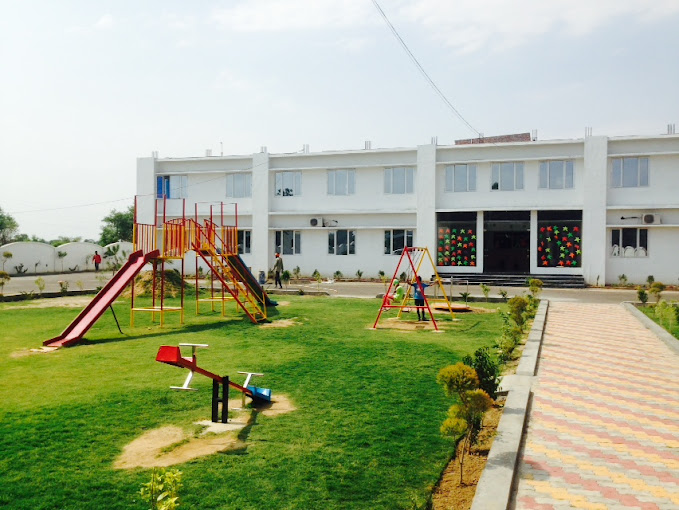 Mount Litera Zee School