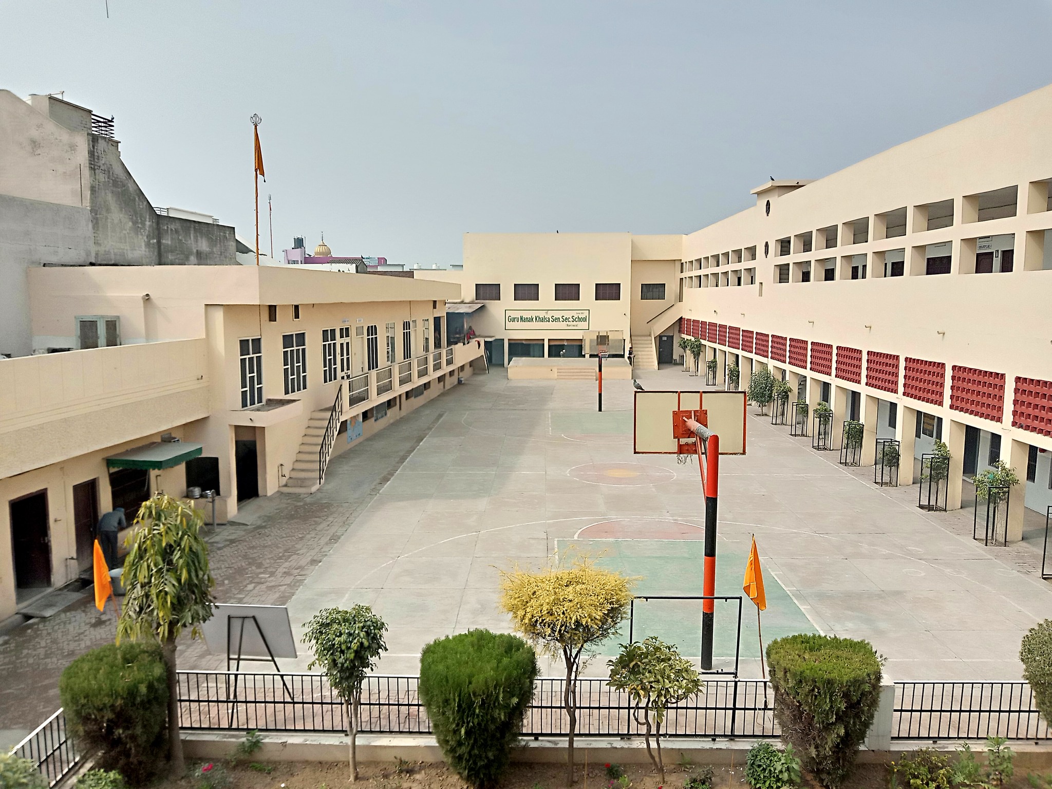 Guru Nanak Khalsa Sen.Sec. School