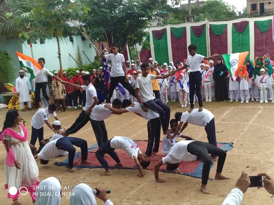HA English School
