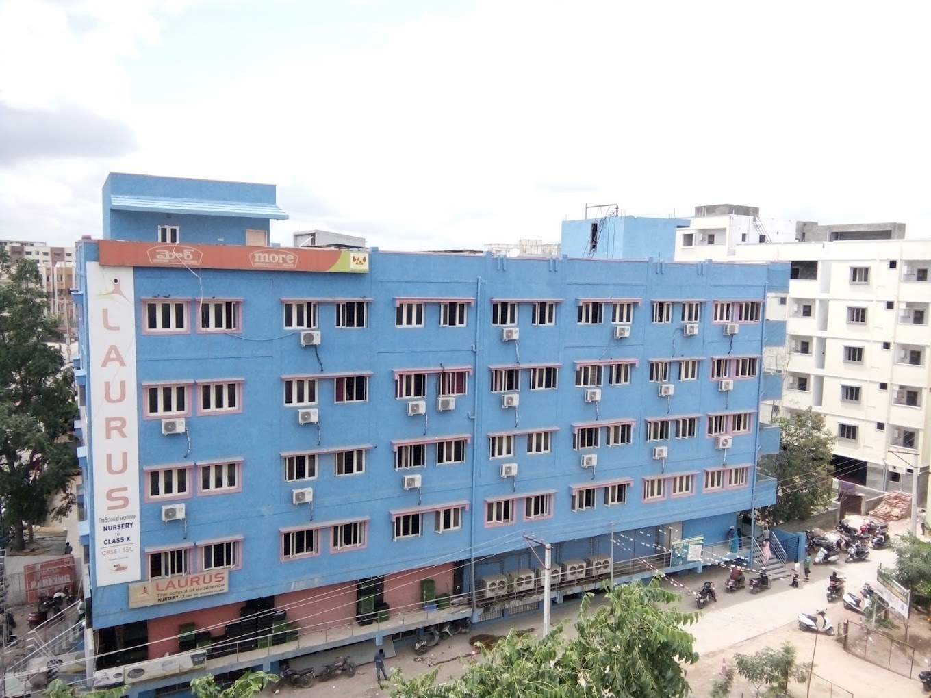 Laurus - The School of Excellence