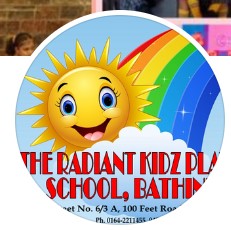 The Radiant Kidz Playway School logo