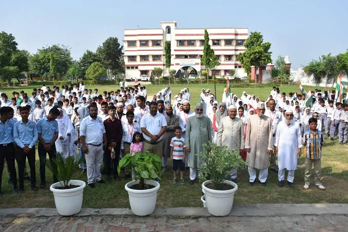 Saiema Mansoor Public School