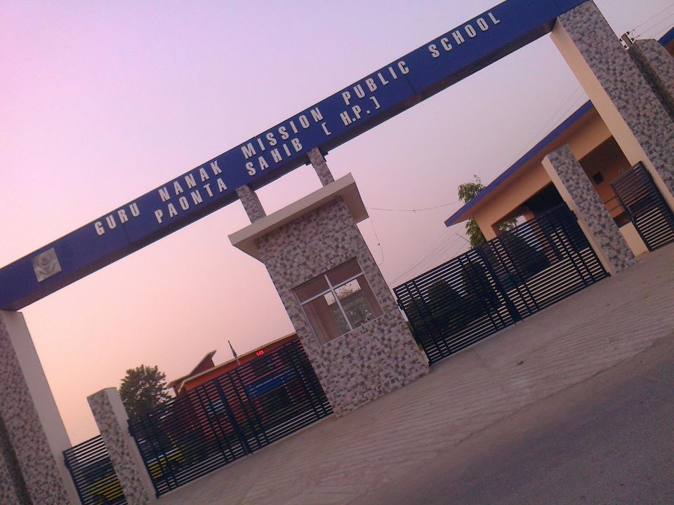 Guru Nanak Mission Public School